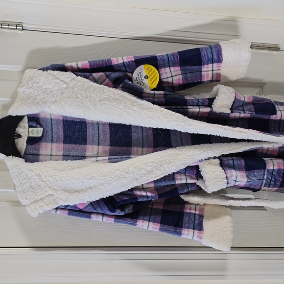 THEREABOUTS BLUE AND PINK PLAID GIRLS HOODED ROBE SIZE LARGE 14.5/16.5 PLUS - Picture 7 of 9